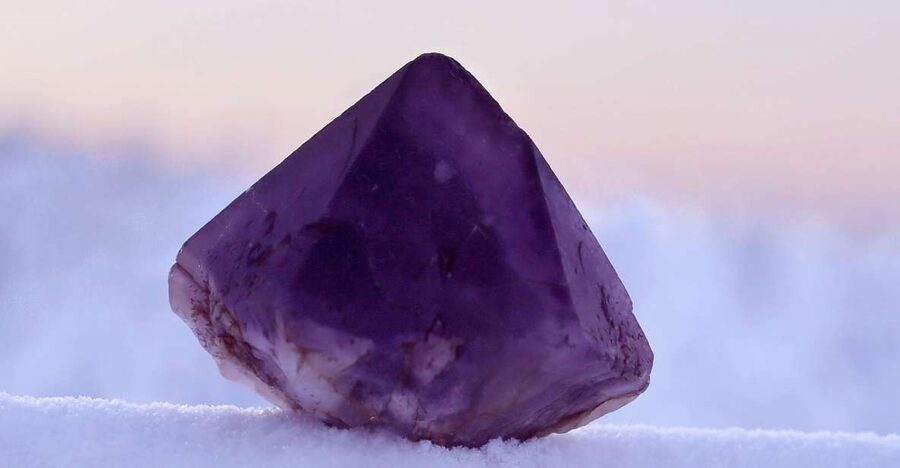 From Rovaniemi: Amethyst Mine Guided Tour - Lunch and the pace of the six-hour outing