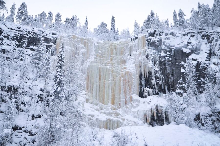From Rovaniemi: Korouoma Canyon and Frozen Waterfalls Tour - The hard part: icy descents and the climb back
