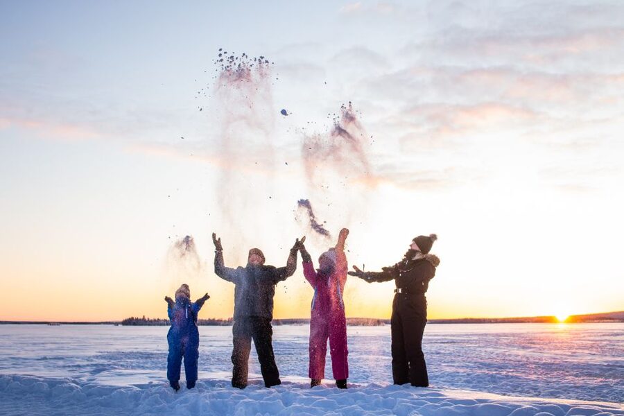 From Rovaniemi: Private Photoshoot in the Lappish Wilderness - Should you book the private Lapland photoshoot?