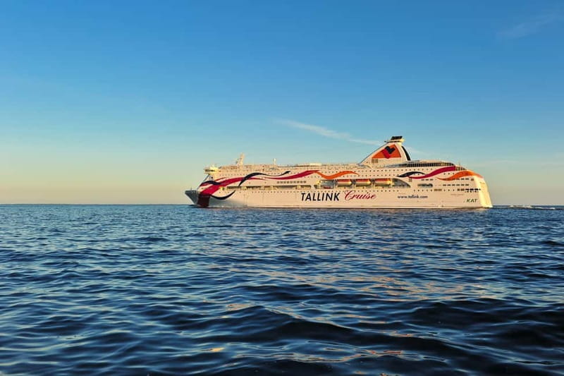 From Stockholm: 3-Day Return Cruise to Tallinn & Breakfast - The sea-view cabin: useful, but not spacious