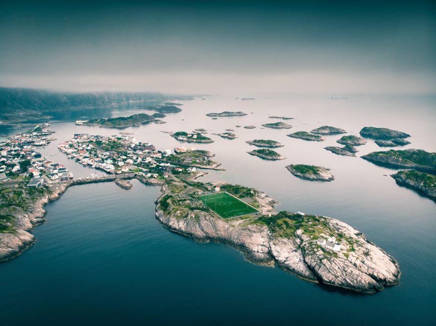 From Svolvær: Best of Lofoten Tour in One Day - Reine: the day’s iconic village