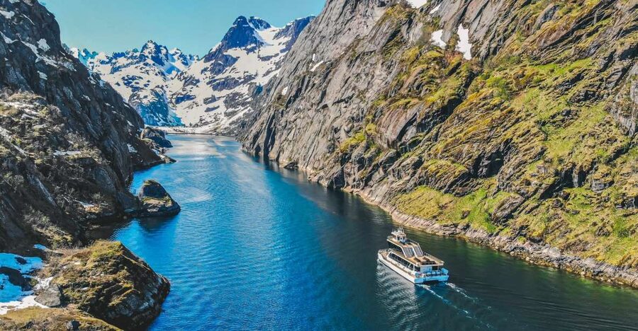 From Svolvær: Lofoten Islands Silent Trollfjord Cruise - Why the silent Trollfjord cruise works so well