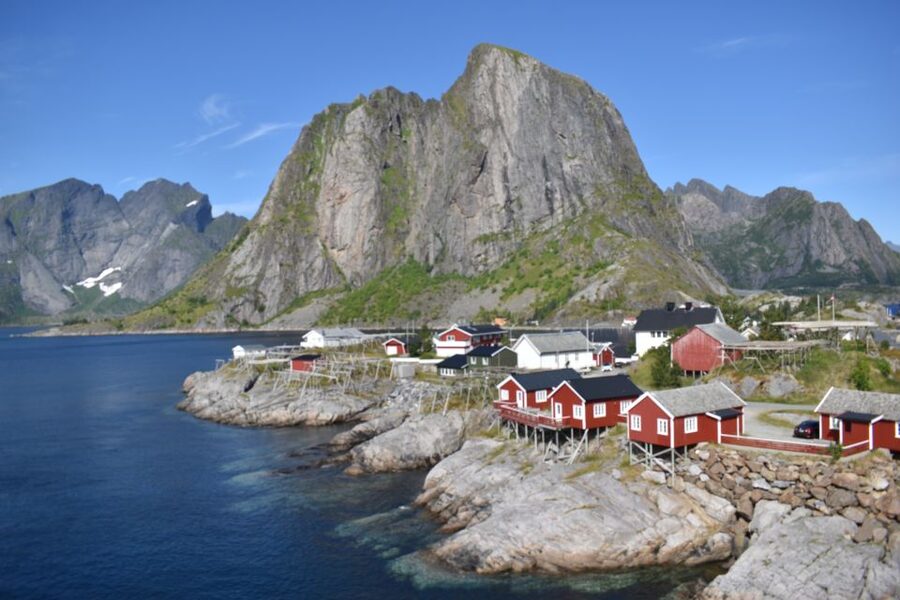 From Svolvaer: Private Lofoten Islands Tour with Transfer - Why this private Lofoten tour works well