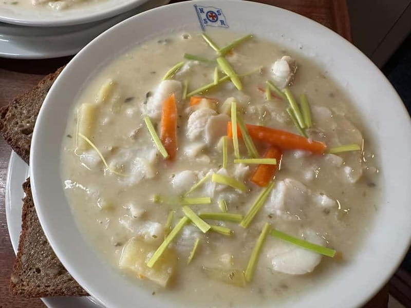 From Svolvær: Taste of Lofoten - Cultural Fishing Experience - Fishing culture with a hot bowl at the end