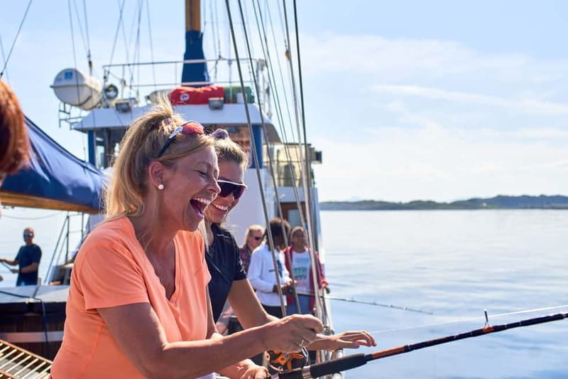 From Svolvær: Taste of Lofoten - Cultural Fishing Experience - Weather, clothing, and comfort on the water