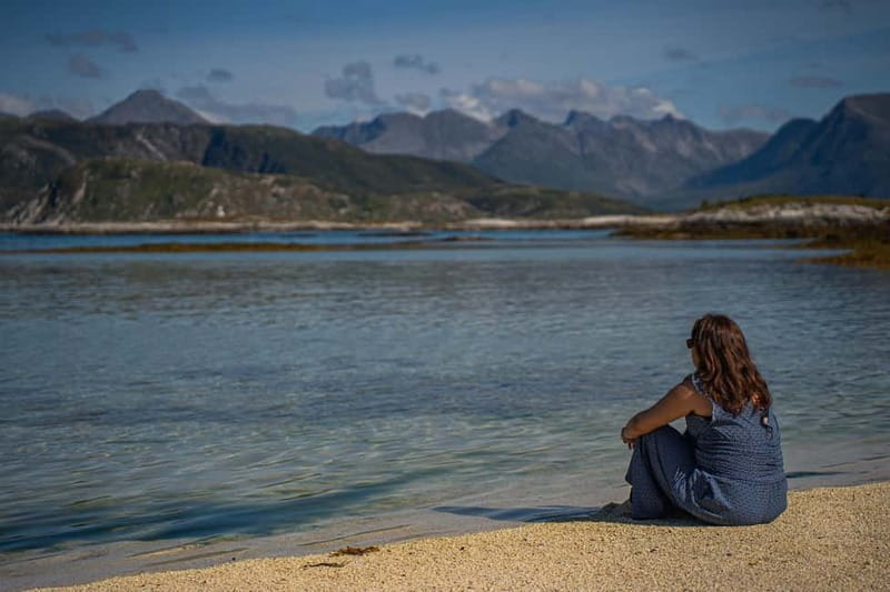 From Tromsø: Arctic Roadtrip: fjords tour with scenic picnic - When the Arctic weather takes over