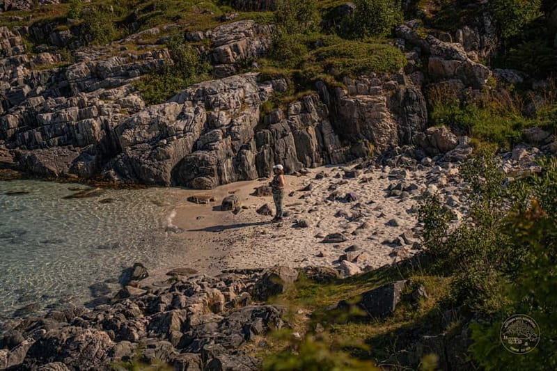 From Tromsø: Arctic Roadtrip: fjords tour with scenic picnic - The Sommarøy route and its changing views