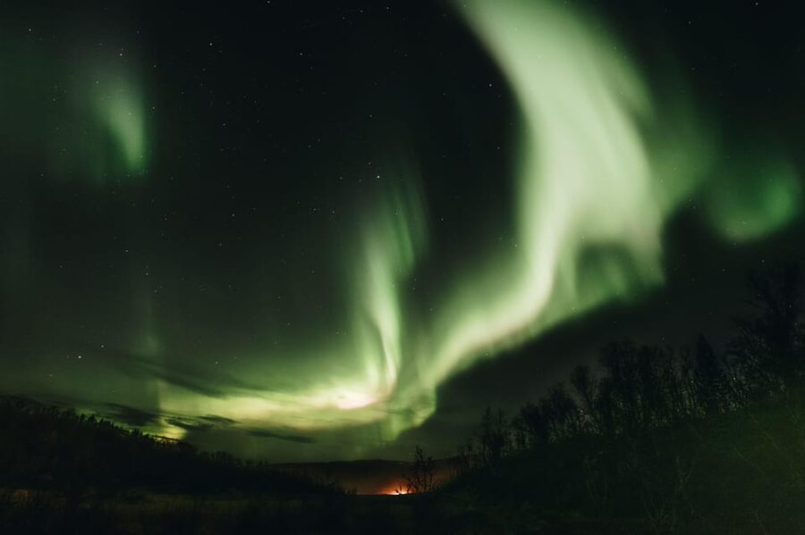 From Tromsø: Aurora Snowshoe Hike - What the price includes, and what it does not