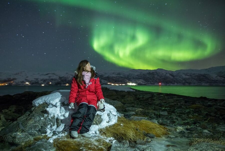 From Tromsø: Northern Lights Tour - Warm suits, boots, and the bonfire stop