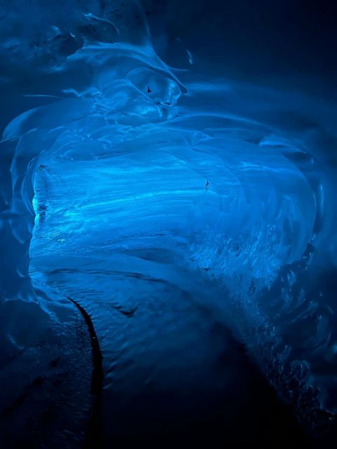 From Vik: Myrdalsjokull glacier and Katla Ice Cave Tour - Meeting in Vík and heading off-road