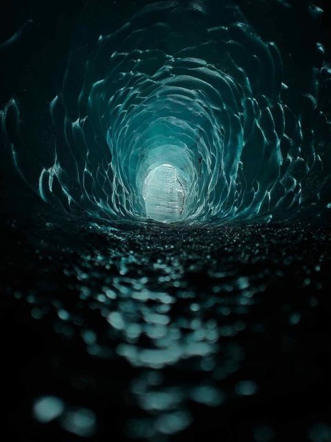 From Vik: Myrdalsjokull glacier and Katla Ice Cave Tour - Walking across Mýrdalsjökull