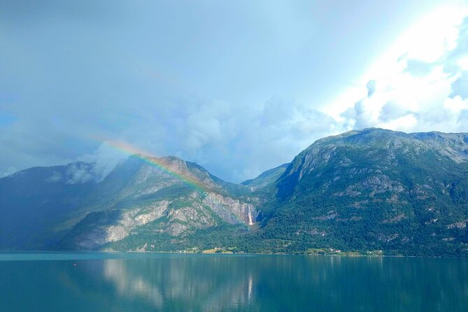 Full Day Private Tour to Flam with Pick Up - Gudvangen and the Route to Nærøyfjord