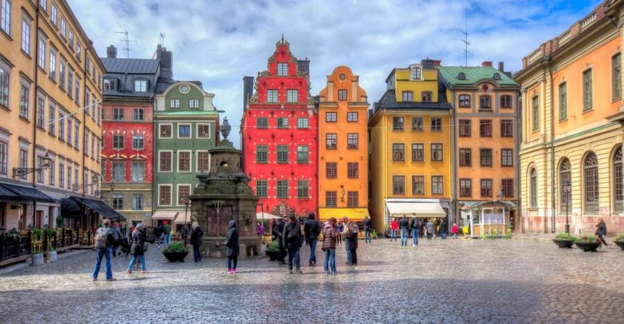 Gamla Stan: Essential Tour of Stockholm - Riddarholmen and Stockholm’s medieval setting