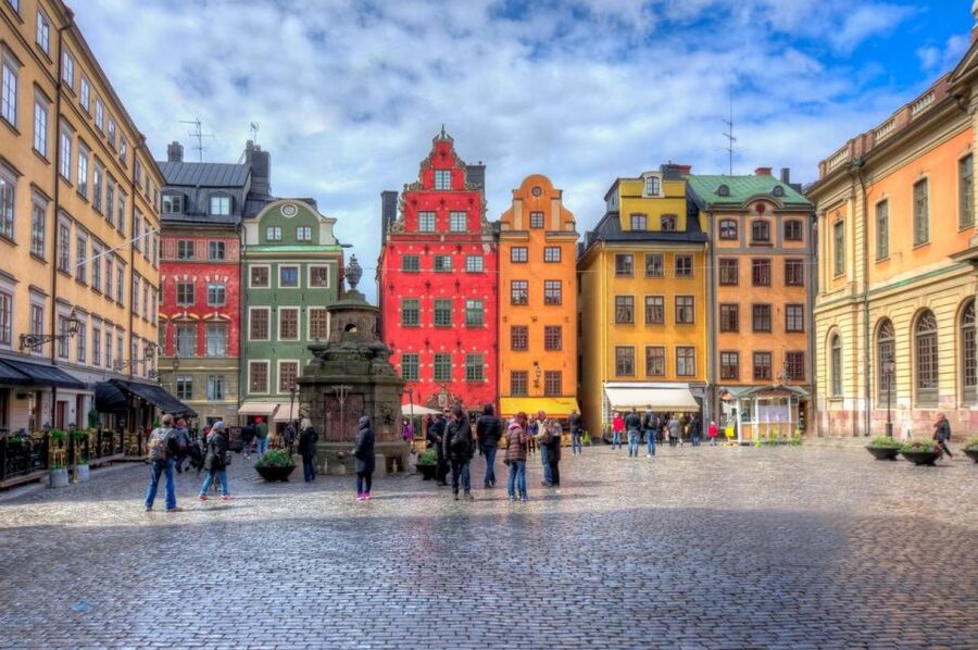 Gamla Stan: Essential Tour of Stockholm - The Royal Palace and the power of the crown