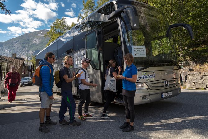 Geiranger: Excursions.no Geiranger Highlights - Two viewpoints, one steep road, and a short Geiranger visit