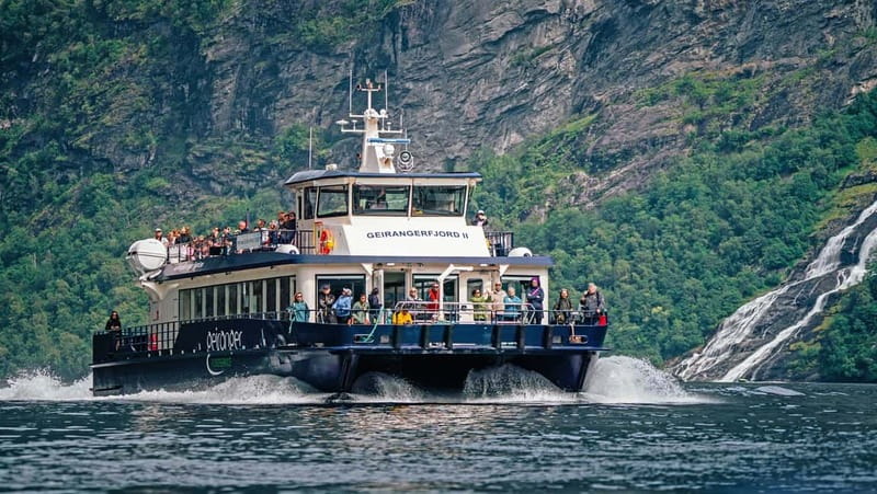 Geiranger: Fjord and Waterfalls Sightseeing Boat Trip - Key points to know before you book