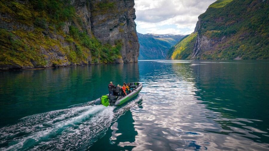 Geiranger: Guided Geirangerfjord Boat Tour - De Syv Søstre, the Seven Sisters waterfall