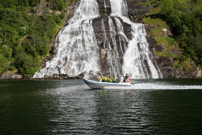 Geiranger: RIB Fjordsafari Geirangefjord - What the one-hour timing really means