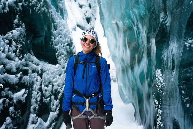 Glacier and Ice Cave Private Photoshoot - 15 Shot Photo Package - Exploring several natural ice caves
