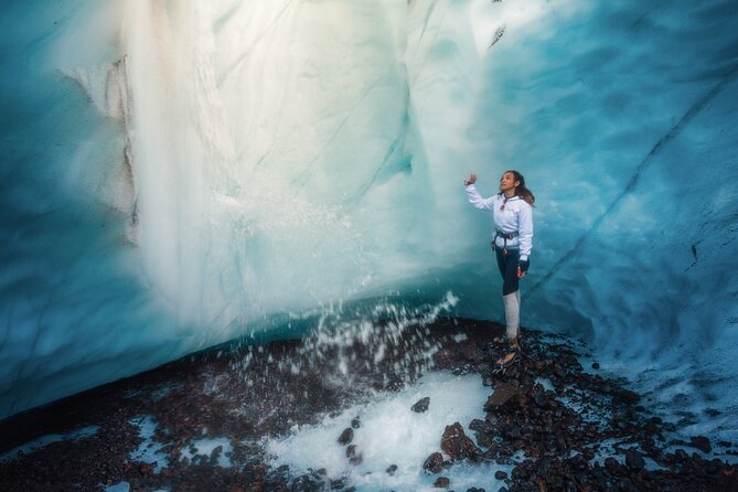 Glacier and Ice Cave Private Photoshoot - 15 Shot Photo Package - Who will get the most from this outing