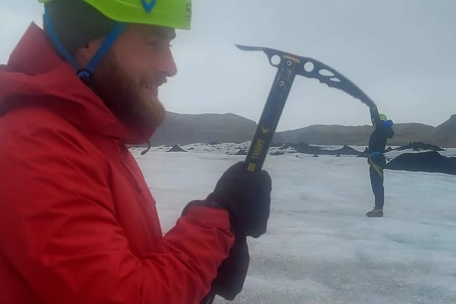 Glacier Hike Experience on Sólheimajökull - Meet on location - One hour of hiking on Sólheimajökull
