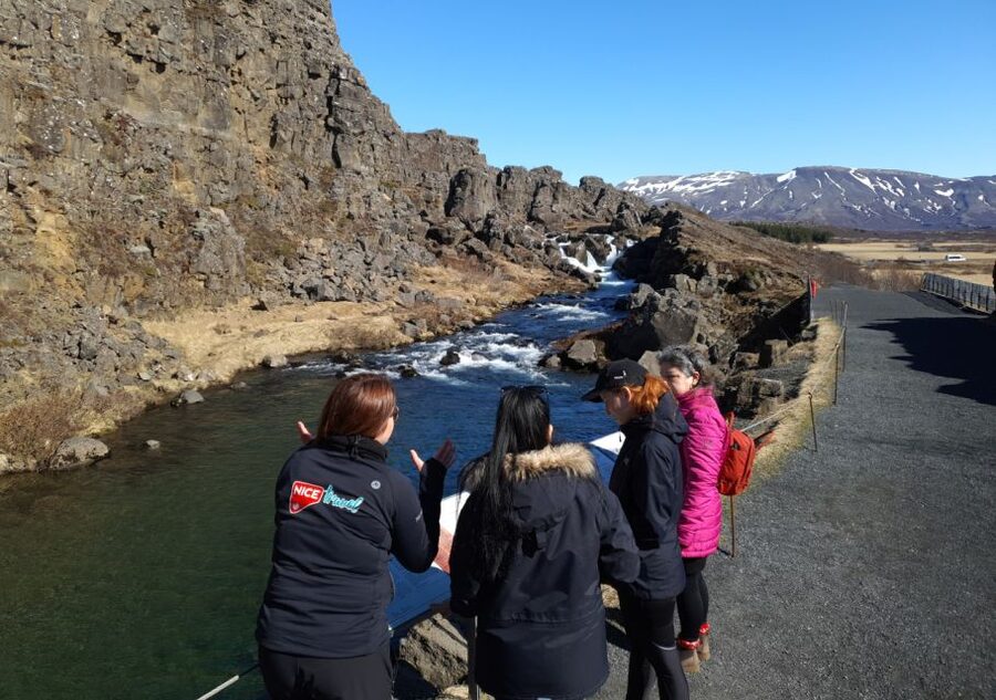 Golden Circle and Kerið Crater Small Group Tour - Kerið crater and its striking blue-green lake