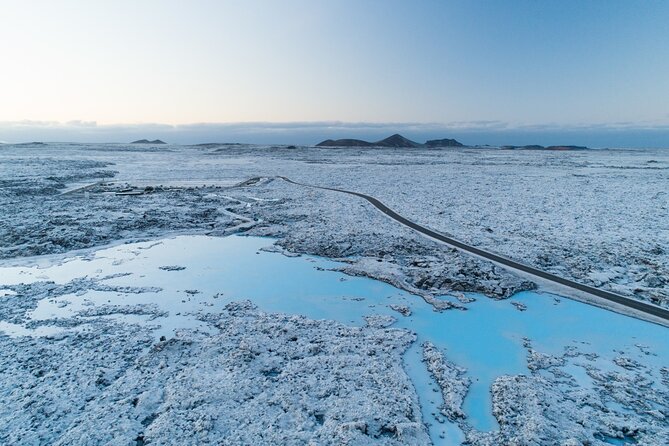 Golden Circle, Kerid Crater & Geothermal Lagoon -Small Group Tour - Thingvellir, where two plates pull apart