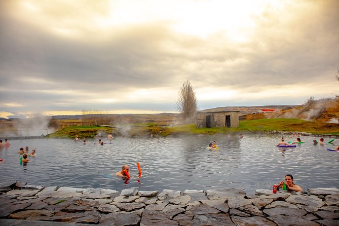 Golden Circle, Secret Lagoon & Kerið Small Group Tour - Geysir and Strokkur: keep the camera ready
