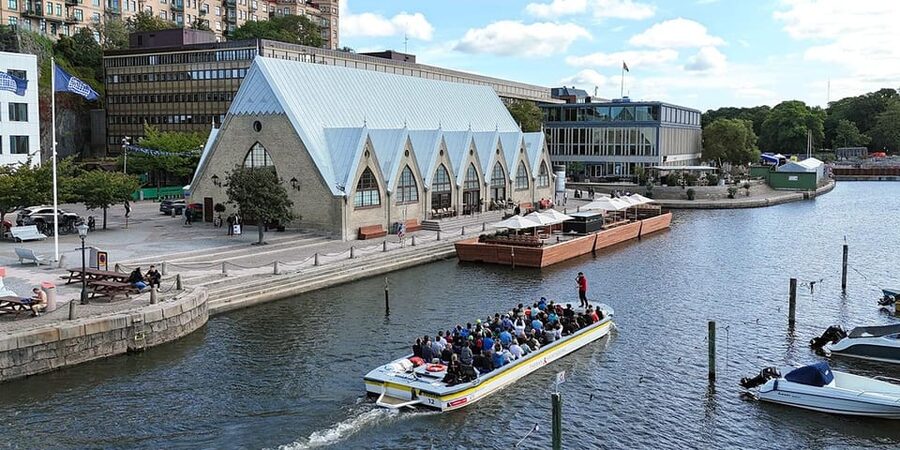 Gothenburg: City Canal Sightseeing Cruise - The low bridges are fun, but plan for them