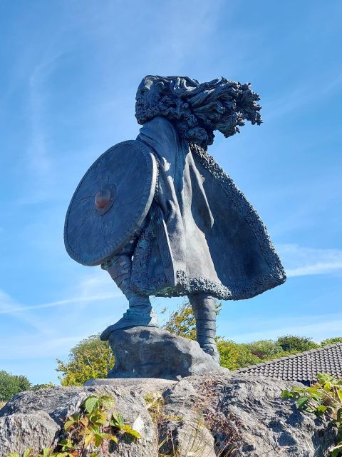 Guided E-Bike Tour in Haugesund: city, vikings, Rising Tides - Haugesund’s centre and the Town Hall