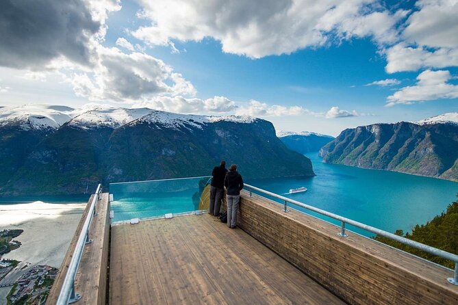 Guided Tour To Nærøyfjorden, Flåm And Stegastein - Viewpoint Cruise - Key points at a glance