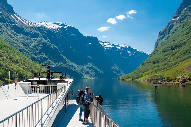 Guided tour - Viking Village, Nærøyfjord Cruise and Flåm Railway - Njardarheimr, a Viking town with only 30 minutes