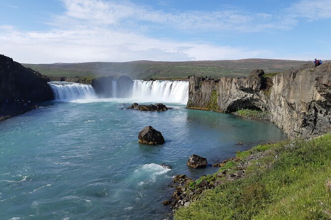 Half-Day Combo Tour to Goðafoss, Laufas and The Christmas House - Booking details and cancellation terms