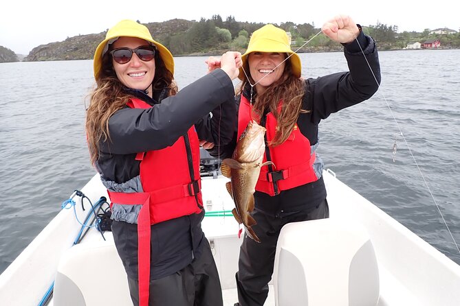 Half Day Fishing and Outdoor Cooking in Bergen - Getting ready at the Syltøy base