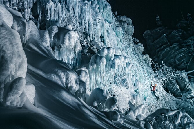 Half-Day Premium Ice Climbing in Pyhä Lapland - Campfire warmth, berry juice, and a light meal