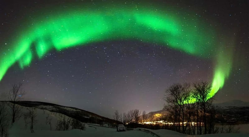 Harstad/Narvik/Tjeldsund: Northern Lights Sightseeing by Car - Why a private aurora hunt works here