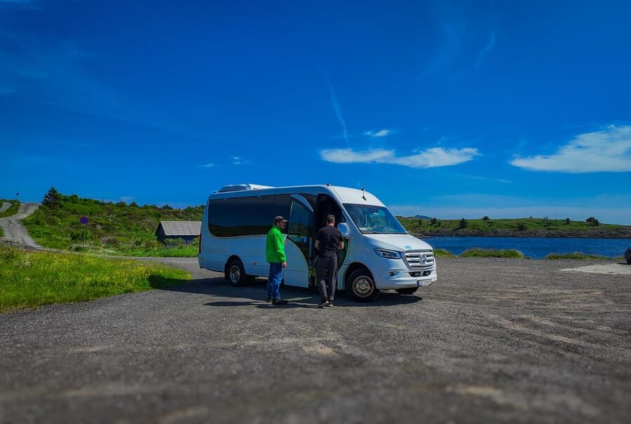 Haugesund: Guided Scenic Minibus tour of Haugesund - Why this short tour works well from a cruise ship