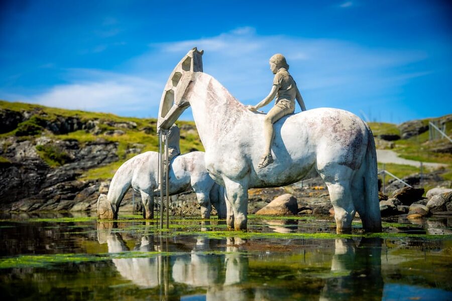 Haugesund: Guided Scenic Minibus tour of Haugesund - Is $82 a fair price?