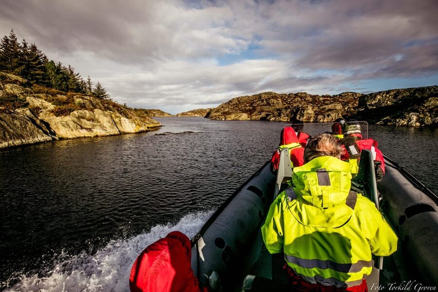Haugesund: RIB Safari to the island communities - The safety briefing sets the tone