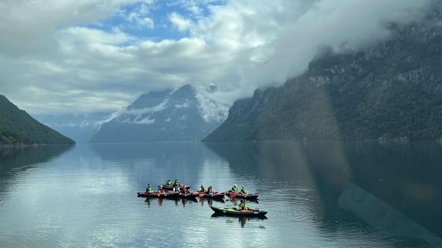 Hellesylt: Beginner-Friendly Fjord Kayaking Experience - Key things to know before paddling