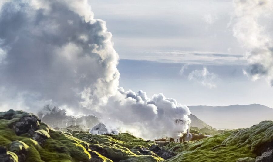 Hellisheiði Geothermal Exhibition: Entry and Audio Tour - Use the viewing platforms for Mount Hengill scenery