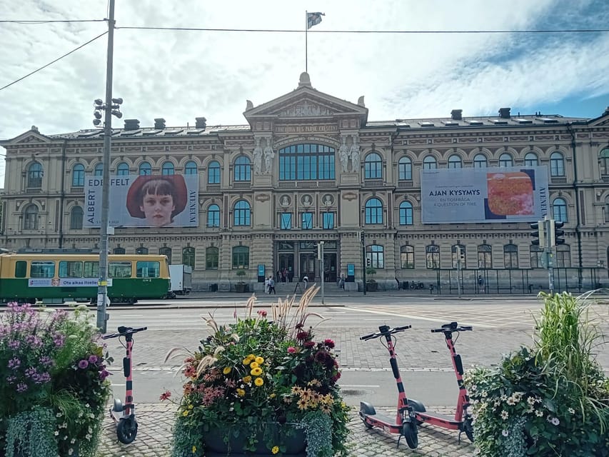 Helsinki: Architectural Highlights Guided Walking Tour - Aalto, Saarinen, and the city’s working heart