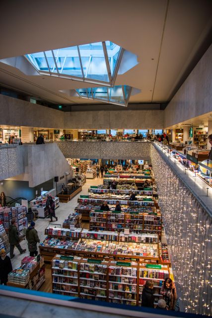 Helsinki: Architecture Walking Tour with Expert - Central Railway Station and Saarinen’s public monument