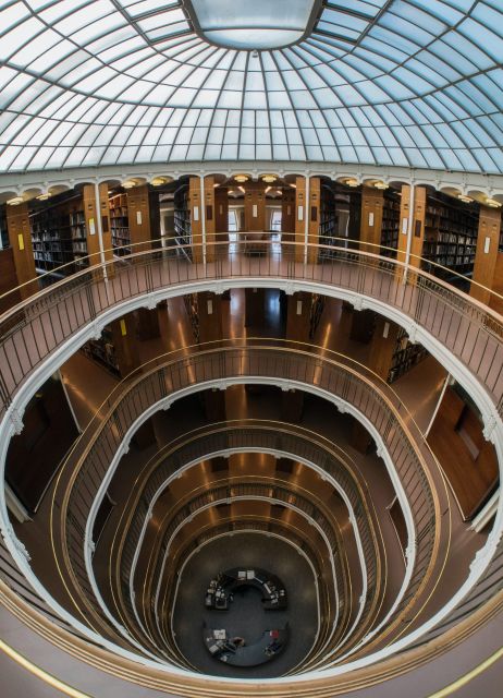 Helsinki: Architecture Walking Tour with Expert - Starting at Aleksanterinkatu and Kluuvikatu
