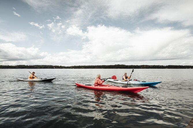 Helsinki by Kayak - The recreational island snack stop