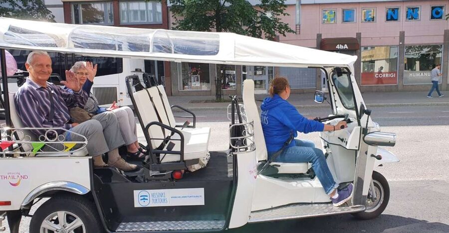 Helsinki City: 2.5-Hour City Tour with Electric TukTuk - Market Square and the city center