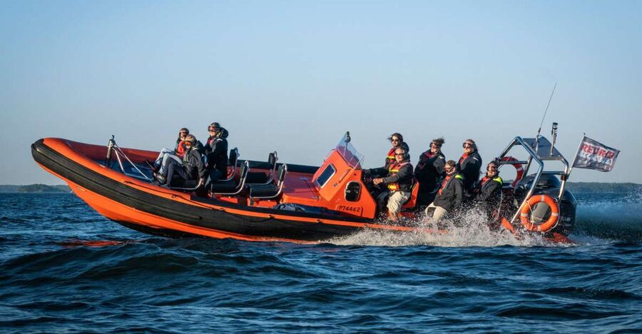 Helsinki: City and Outer Islands Guided RIB Boat Tour - A fast start from Café Marina Bay