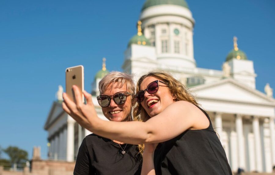 Helsinki: Hop-On Hop-Off City Bus Tour - Seeing Helsinki in one broad loop