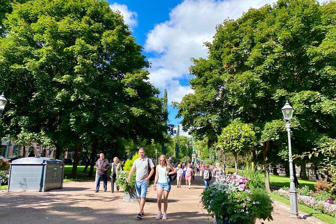 Helsinki in Nutshell: Suomenlinna & City Highlights by Eco-Friendly Ways - The ferry ride to Suomenlinna