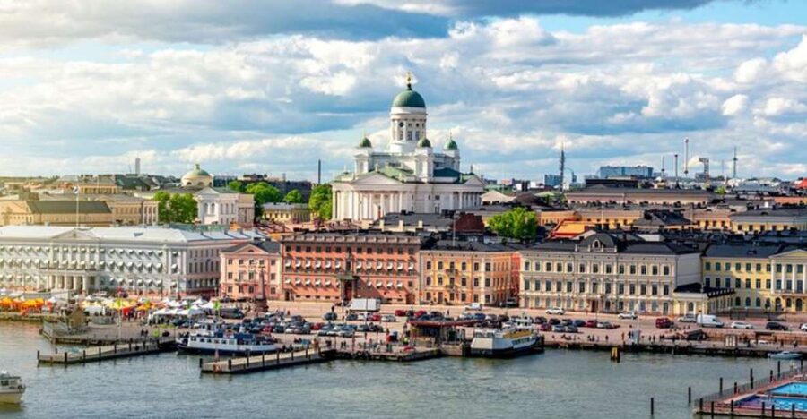 Helsinki: Private Walking Tour with a Local Guide - Key points at a glance